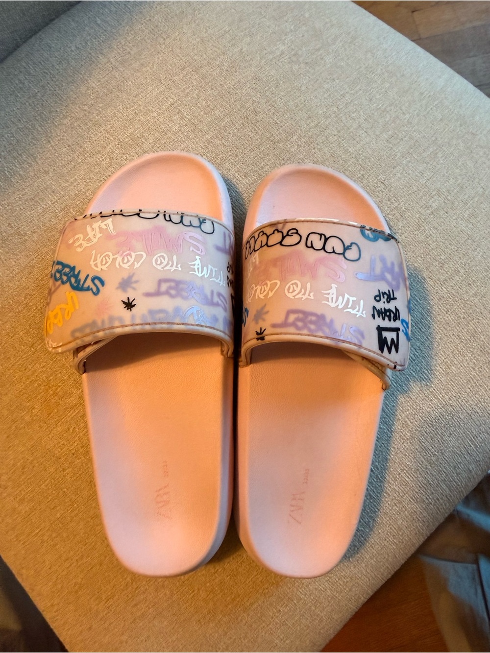 Zara Pink Graffiti Print Slide Sandals for Kids (EUR 32/33)